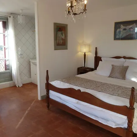 Maison Butterfly Puissalicon