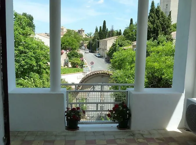 Maison Butterfly Puissalicon