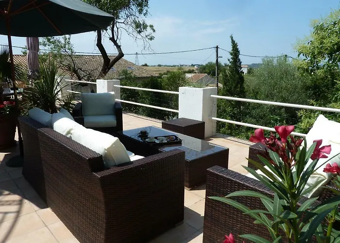 Maison Butterfly Puissalicon