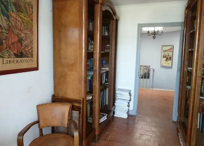 Maison Butterfly Puissalicon